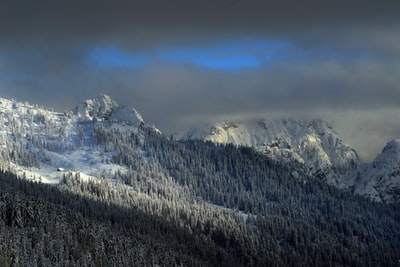 雪山